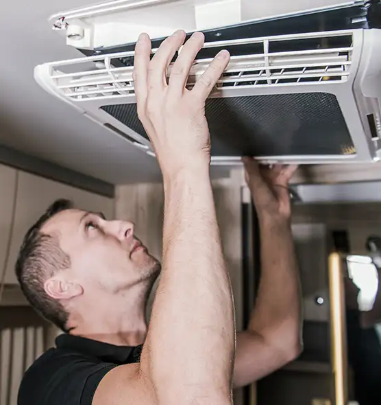  Professional Licensed And Insured Cleaners in Menasha, WI